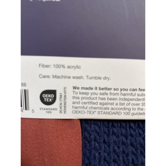 Rowing Blazers Target Rose Print Throw Blanket - Picture 6 of 10